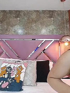 Snapshot of EmmaSulivan chatting on March 2026 12:32:01 PM EmmaSulivan online show from March 2026 12:32:01 PM