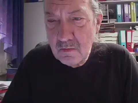 Snapshot of HMStraps01 chatting on February 2025 07:23:02 AM HMStraps01 online show from February 2025 07:23:02 AM