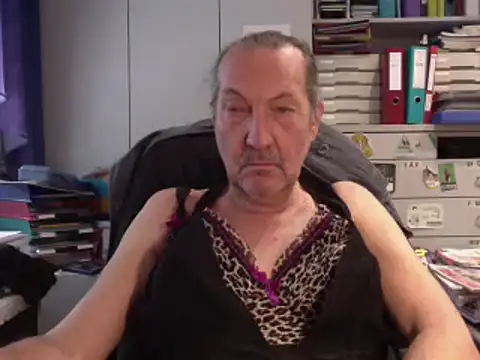 Snapshot of HMStraps01 chatting on February 2025 11:50:02 AM HMStraps01 online show from February 2025 11:50:02 AM