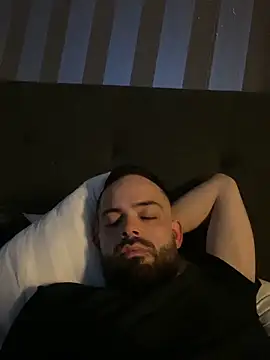 Snapshot of guccititi chatting on October 2025 09:43:02 AM guccititi online show from October 2025 09:43:02 AM