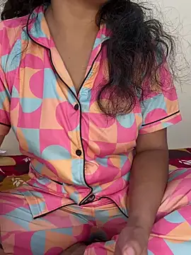 Snapshot of Pushpa-jhukegi chatting on February 2025 10:44:02 AM Pushpa-jhukegi online show from February 2025 10:44:02 AM