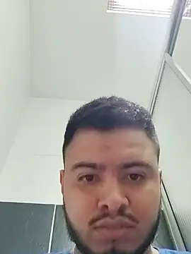 Snapshot of ChiquitO636 chatting on October 2025 06:37:01 PM ChiquitO636 online show from October 2025 06:37:01 PM