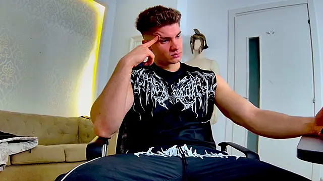 MaxKaiden online show from April 2026 04:13:02 AM