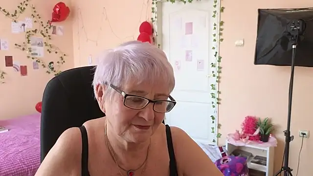 Snapshot of Sandra_Snowflake chatting on March 2026 11:05:01 AM Sandra Snowflake online show from March 2026 11:05:01 AM