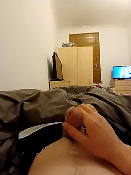 Snapshot of Eusuntnoulgigolo chatting on April 2026 07:33:01 PM Eusuntnoulgigolo online show from April 2026 07:33:01 PM