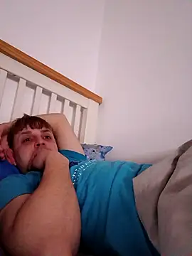 Snapshot of Eusuntnoulgigolo chatting on April 2026 07:47:02 PM Eusuntnoulgigolo online show from April 2026 07:47:02 PM