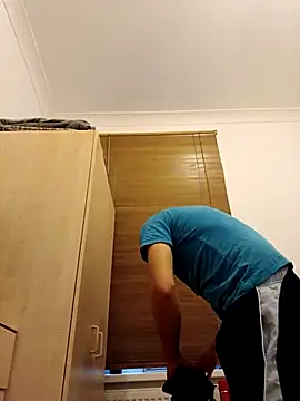 Snapshot of Eusuntnoulgigolo chatting on April 2026 05:30:02 PM Eusuntnoulgigolo online show from April 2026 05:30:02 PM