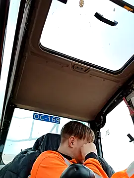 Snapshot of Eusuntnoulgigolo chatting on April 2026 12:39:01 PM Eusuntnoulgigolo online show from April 2026 12:39:01 PM