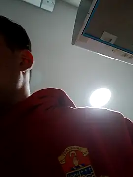 Snapshot of Eusuntnoulgigolo chatting on April 2026 07:28:01 PM Eusuntnoulgigolo online show from April 2026 07:28:01 PM