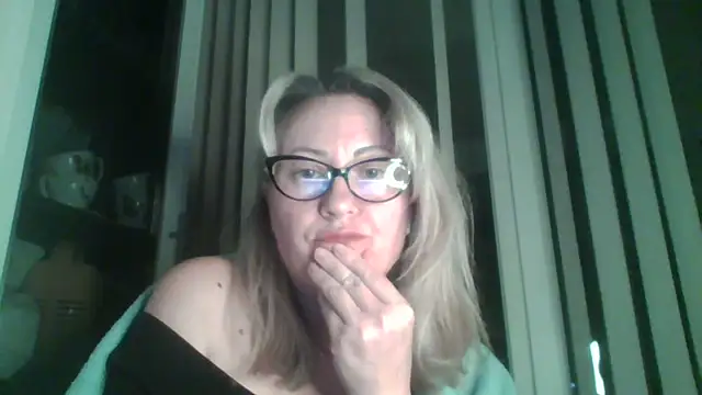 Mary888x online show from February 2025 09:32:02 PM