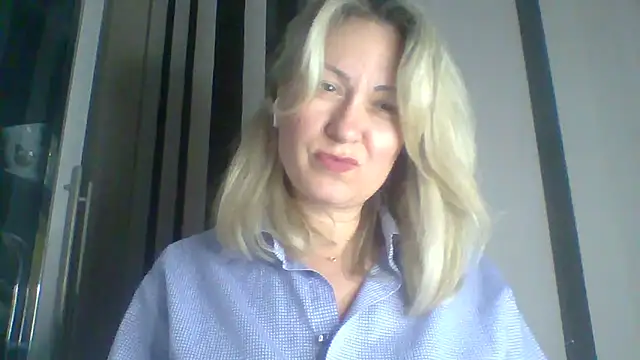 Mary888x online show from March 2025 06:11:01 PM