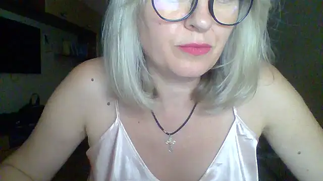 Mary888x online show from September 2025 05:12:02 PM