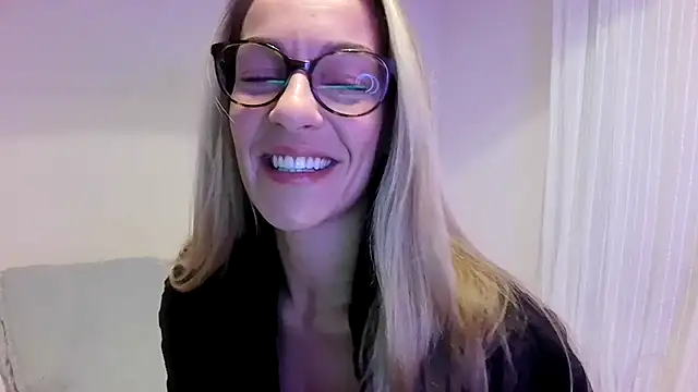 Edenfox- online show from October 2025 10:06:02 PM