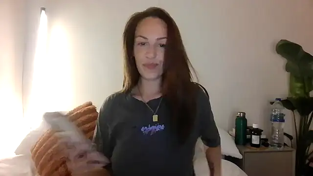 Snapshot of Edenfox- chatting on March 2026 11:35:01 PM Edenfox- online show from March 2026 11:35:01 PM