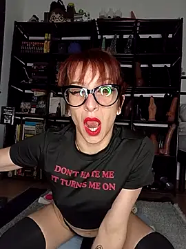 MirianaB online show from November 2025 10:20:02 PM