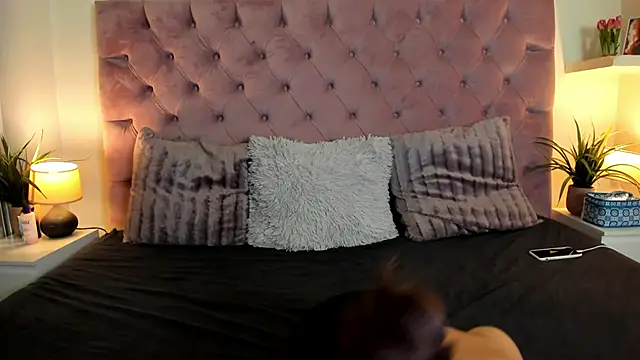 MaiaMini online show from March 2025 08:32:01 PM