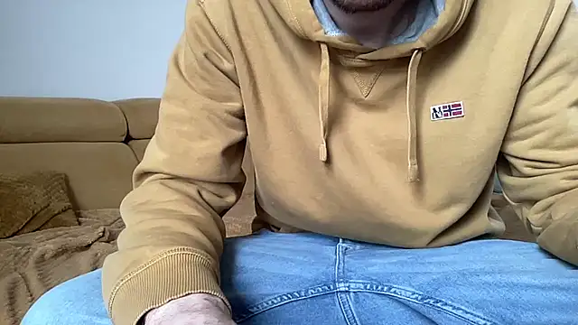 Snapshot of larsfrommars1992 chatting on February 2025 12:44:02 PM larsfrommars1992 online show from February 2025 12:44:02 PM