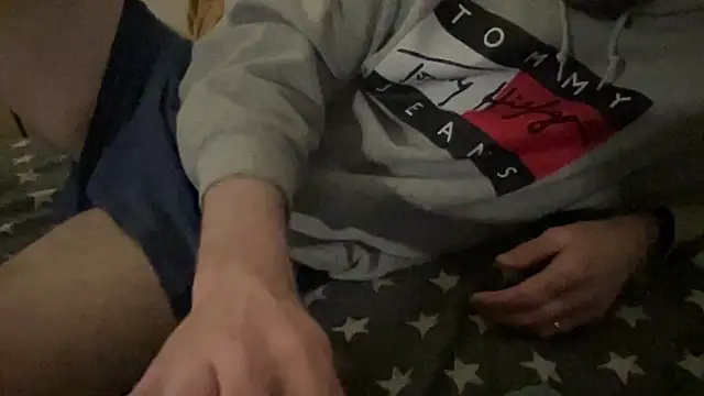 Snapshot of larsfrommars1992 chatting on February 2025 03:23:02 AM larsfrommars1992 online show from February 2025 03:23:02 AM