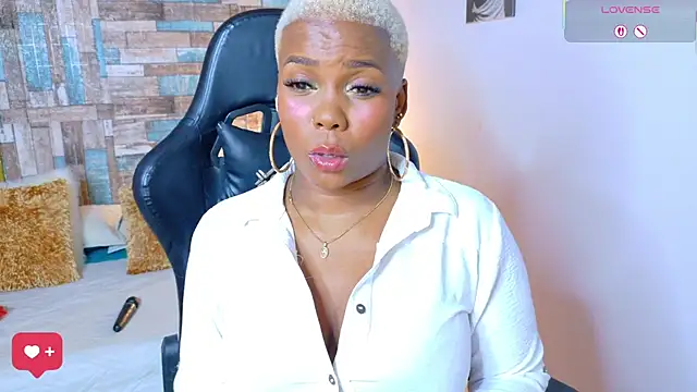 Snapshot of DashaSousaa chatting on April 2026 01:16:02 AM DashaSousaa online show from April 2026 01:16:02 AM