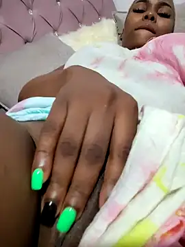 Snapshot of DashaSousaa chatting on April 2026 04:05:02 AM DashaSousaa online show from April 2026 04:05:02 AM