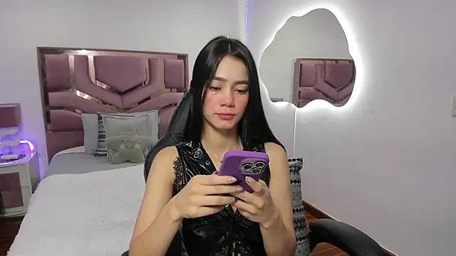 MollyCraft online show from February 2025 11:31:01 AM