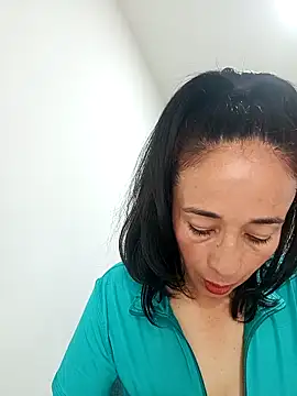 Coeur de luxure online show from February 2026 02:57:02 PM