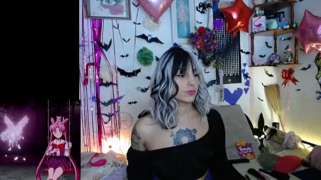 Snapshot of purplekattlyn chatting on March 2026 01:05:02 AM purplekattlyn online show from March 2026 01:05:02 AM