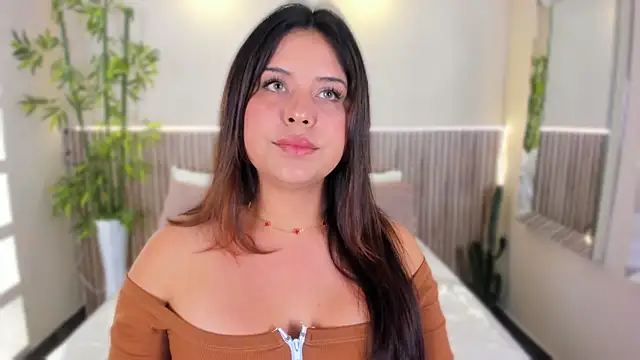 Snapshot of GeorginaReyes chatting on June 2026 10:40:02 PM GeorginaReyes online show from June 2026 10:40:02 PM