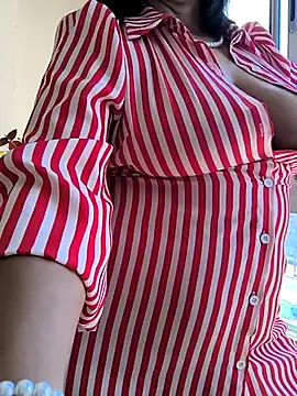 Snapshot of Mrsvictoriaaa chatting on November 2025 07:34:01 PM Mrsvictoriaaa online show from November 2025 07:34:01 PM