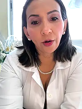 Snapshot of Mrsvictoriaaa chatting on November 2025 06:52:01 PM Mrsvictoriaaa online show from November 2025 06:52:01 PM