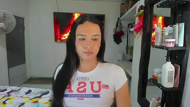 Snapshot of Ladyy_Sweet22 chatting on January 2026 05:13:02 AM Ladyy Sweet22 online show from January 2026 05:13:02 AM