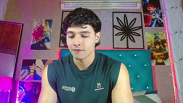 LiamAndrewzz online show from February 2026 03:35:01 AM