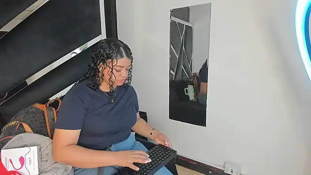 Rubyxht online show from September 2025 12:32:01 PM