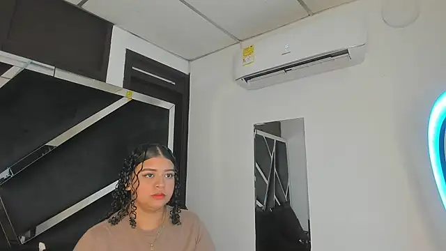 Rubyxht online show from September 2025 12:43:02 PM