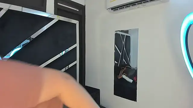 Rubyxht online show from October 2025 12:37:02 PM