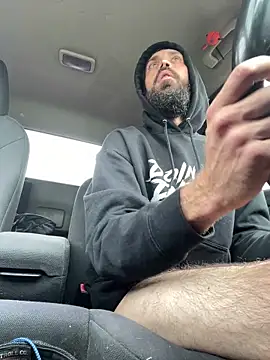 QueenM3 online show from November 2025 05:20:01 PM