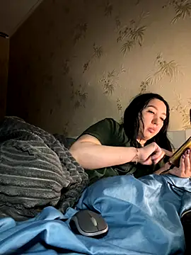 Snapshot of Naughtbaby_2025 chatting on November 2025 03:27:02 AM Naughtbaby 2025 online show from November 2025 03:27:02 AM