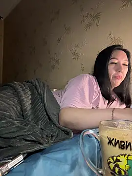 Snapshot of Naughtbaby_2025 chatting on December 2025 02:41:02 AM Naughtbaby 2025 online show from December 2025 02:41:02 AM