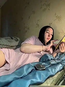 Naughtbaby 2025 online show from December 2025 01:08:01 PM