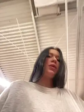 AlishaPrettyBlade online show from February 2025 06:37:01 AM