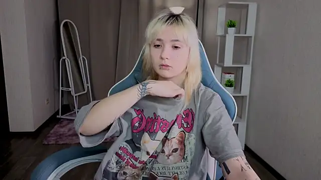 Nasy online show from December 2025 04:34:02 PM