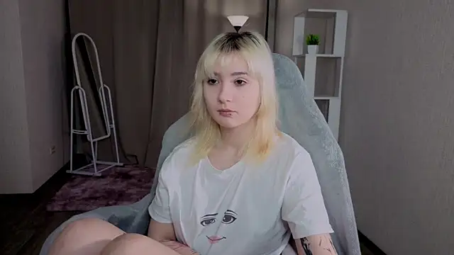 Nasy online show from December 2025 05:19:02 PM