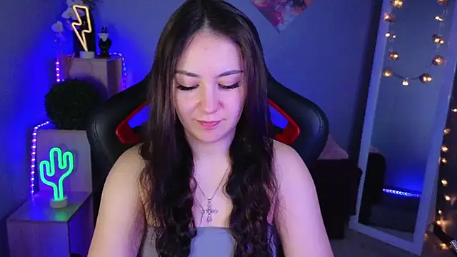 Snapshot of AshleySkott_ chatting on February 2025 07:34:02 AM AshleySkott online show from February 2025 07:34:02 AM