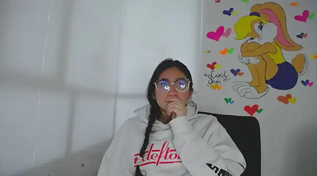 Arielle lov online show from February 2025 11:20:02 AM