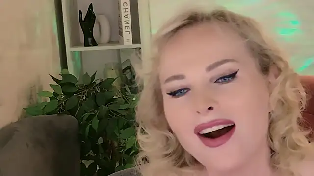 Sandra Kind online show from July 2026 05:24:01 AM