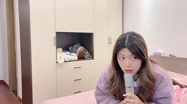 Snapshot of JayM584520 chatting on February 2025 09:03:01 AM JayM584520 online show from February 2025 09:03:01 AM