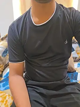 Snapshot of RealcoupleP chatting on April 2026 06:53:01 PM RealcoupleP online show from April 2026 06:53:01 PM