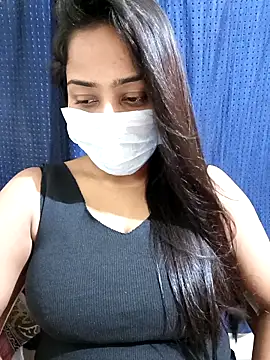 COZY ROZI online show from March 2025 03:56:01 PM