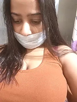 COZY ROZI online show from December 2025 03:50:01 PM