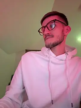 Snapshot of yoyoboy988 chatting on March 2025 10:15:01 PM yoyoboy988 online show from March 2025 10:15:01 PM